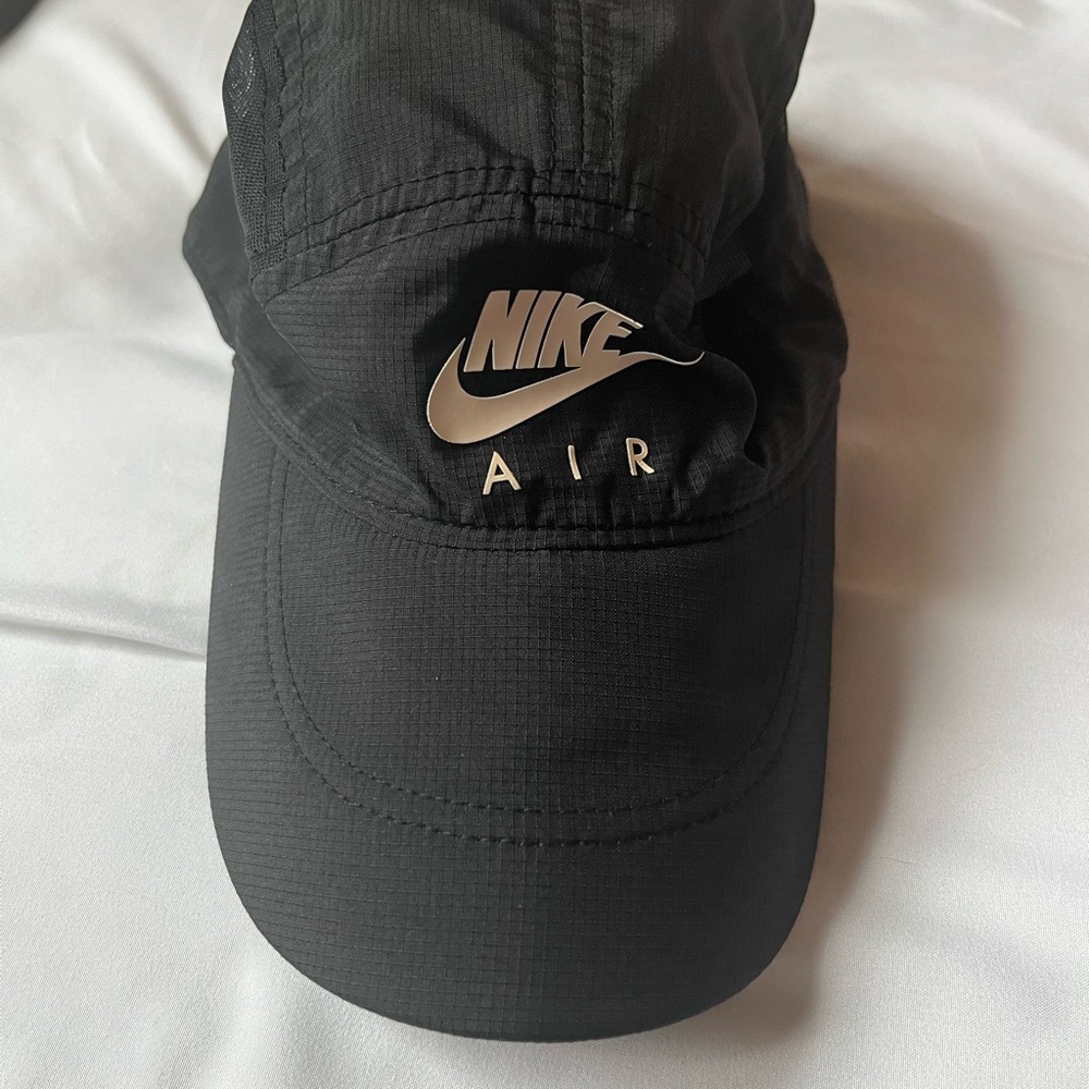 Nike Air NSW Black Cap Tailwind